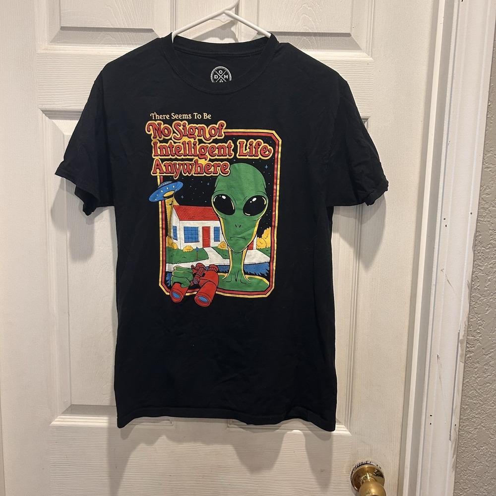 DOM Mens Alien Graphic T-Shirt Black No Sign of Intelligent Life Anywhere Size M - Picture 1 of 4
